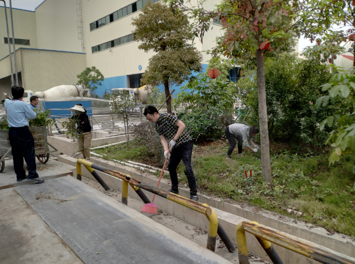 呵護(hù)綠色環(huán)境，關(guān)愛(ài)創(chuàng)杰家園