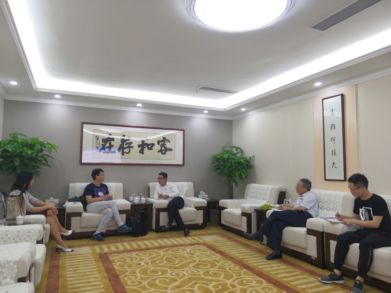 深圳市城市規(guī)劃設計研究院副總工程師俞露一行蒞臨港創(chuàng)建材公司洽談合作