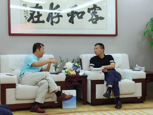 濟南大學(xué)程新教授一行蒞臨港創(chuàng)建材公司指導(dǎo)工作